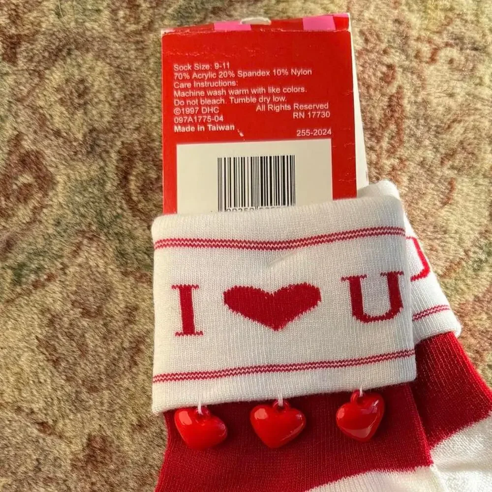 vintage 1997 valentines socks